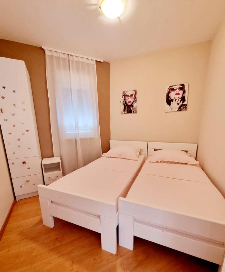 Apartment Iva Клек Экстерьер фото